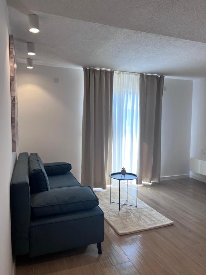 Apartment Nadalina روغوزنيكا المظهر الخارجي الصورة